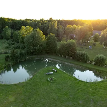 Hiiumaa Puhkemaja Hotel