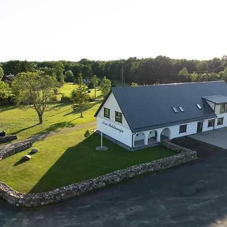 Hiiumaa Puhkemaja * Soru