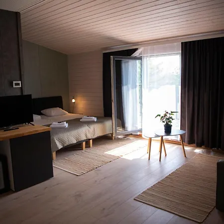 Hotel Puhkemaja *
