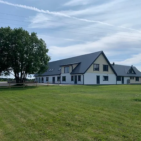 Hotel Puhkemaja