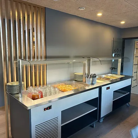 Hiiumaa Puhkemaja Hotel