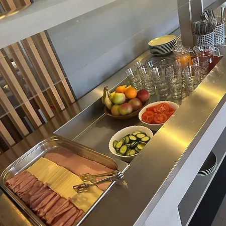 Hiiumaa Puhkemaja *