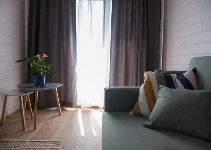 Hiiumaa Puhkemaja Hotel *