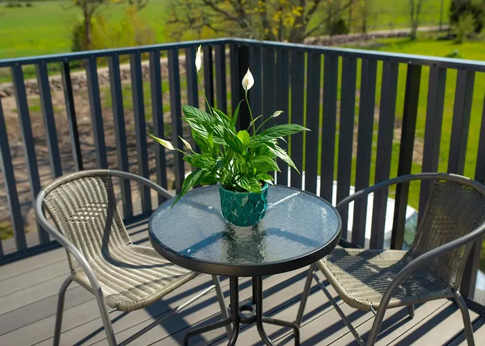 Hiiumaa Puhkemaja Hotel *