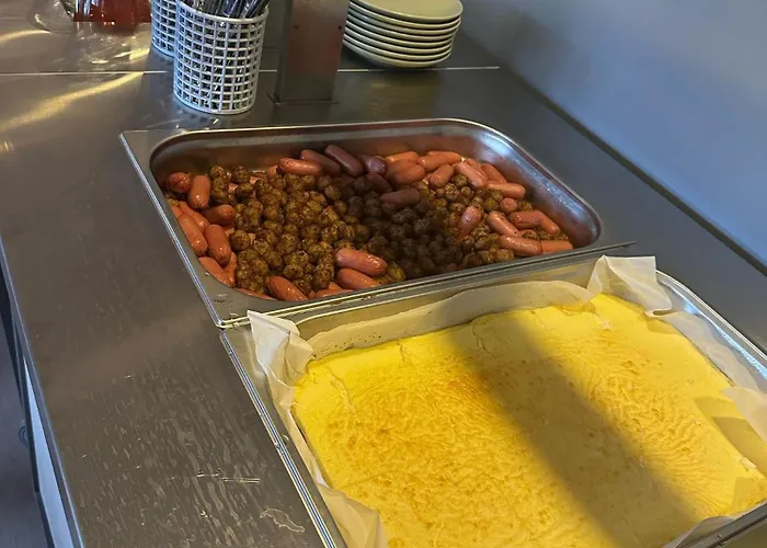 Hiiumaa Puhkemaja Hotel *